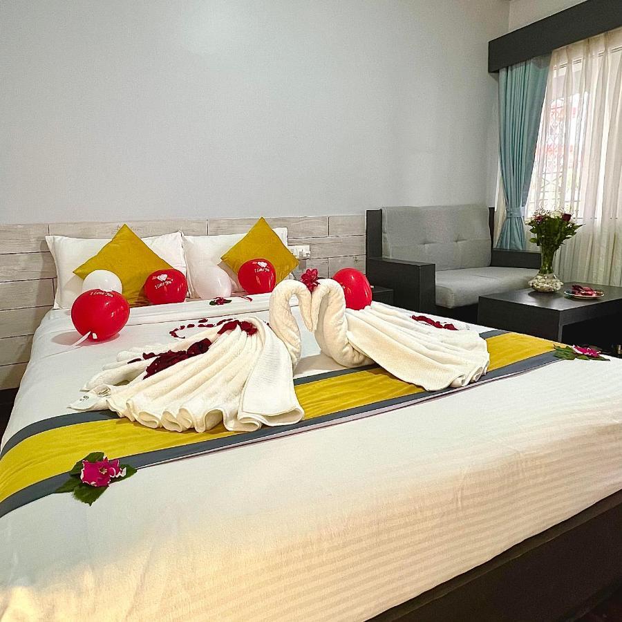 Hotel Swapna Bagh- Your Place Покхара Екстер'єр фото