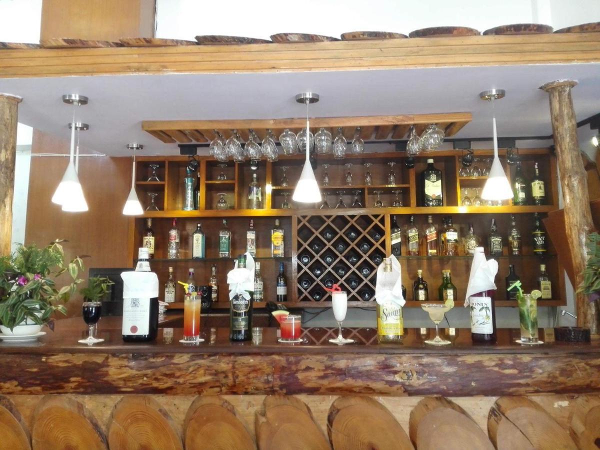 Hotel Swapna Bagh- Your Place Покхара Екстер'єр фото